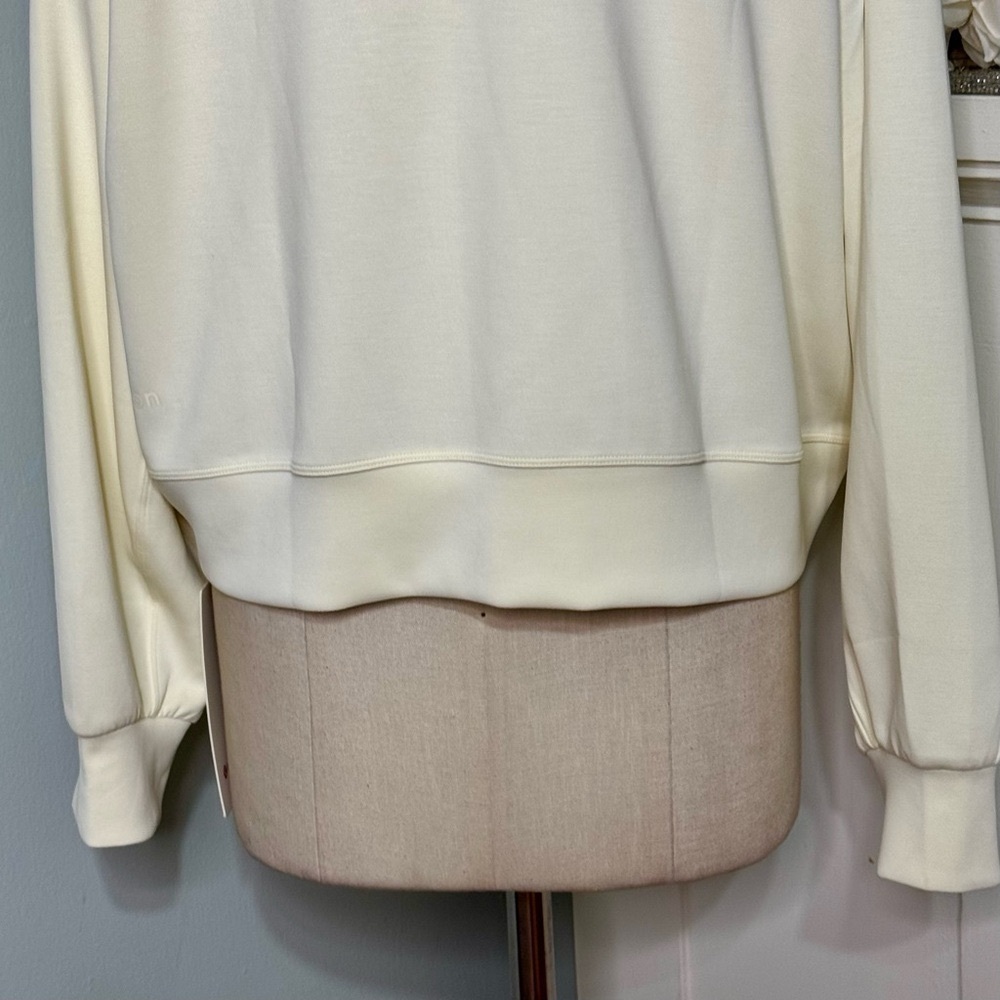 Lululemon Perfectly Oversized Crop Crew Softstreme Sweatshirt Sundance 10 NWT - Picture 9 of 10